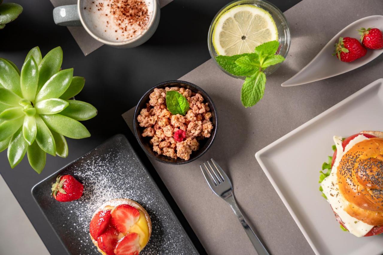 Civico25 Suite Hotel Gabicce Mare Eksteriør billede