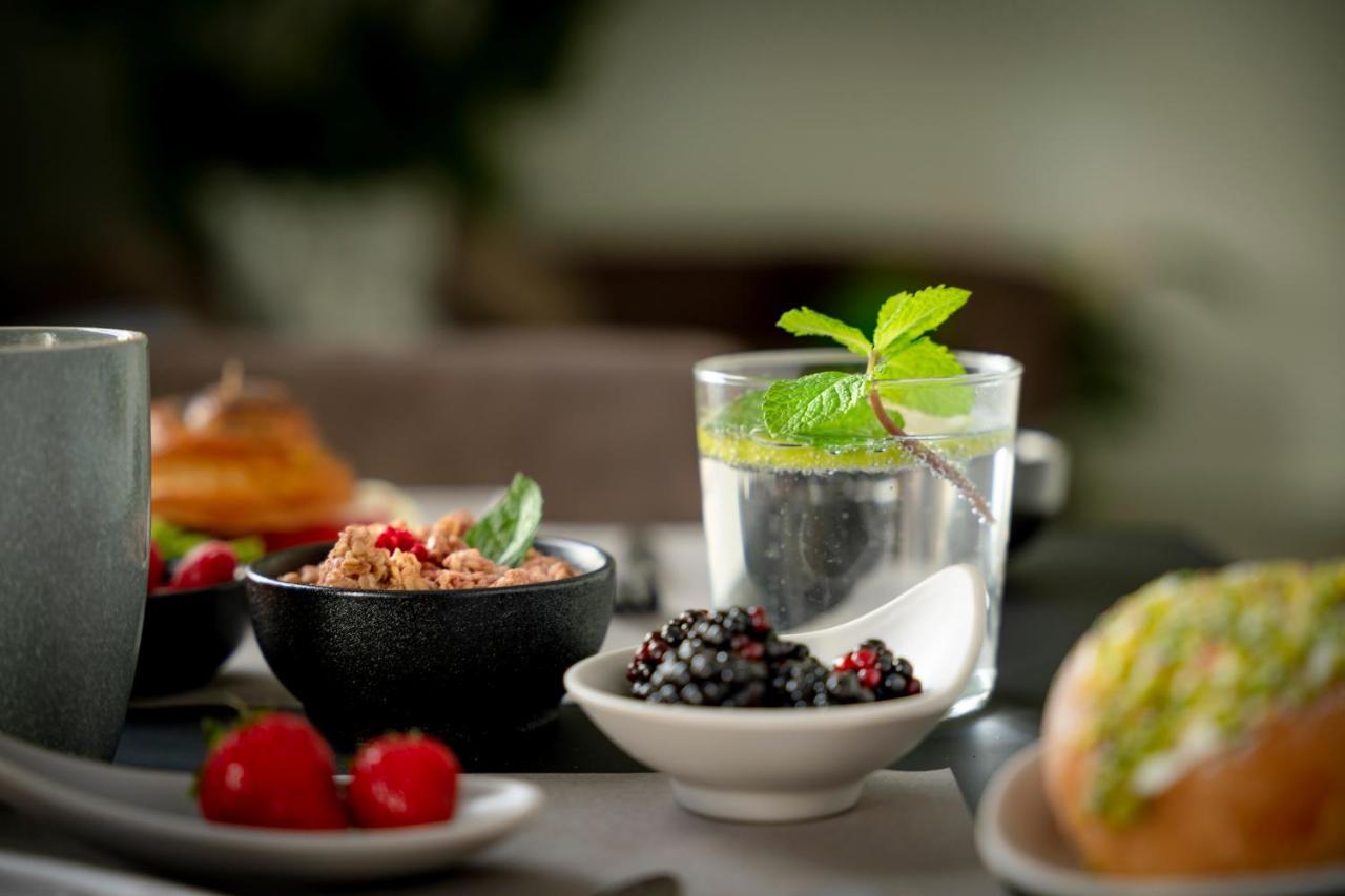 Civico25 Suite Hotel Gabicce Mare Eksteriør billede