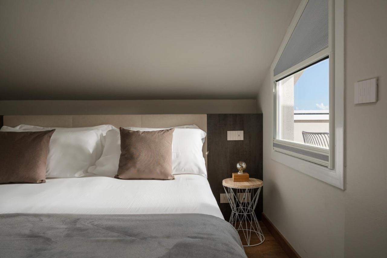 Civico25 Suite Hotel Gabicce Mare Eksteriør billede